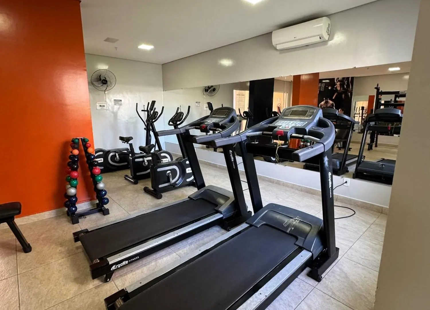 Aparthotel Residencial Gran Reserva Casa Da Madeira Caldas Novas