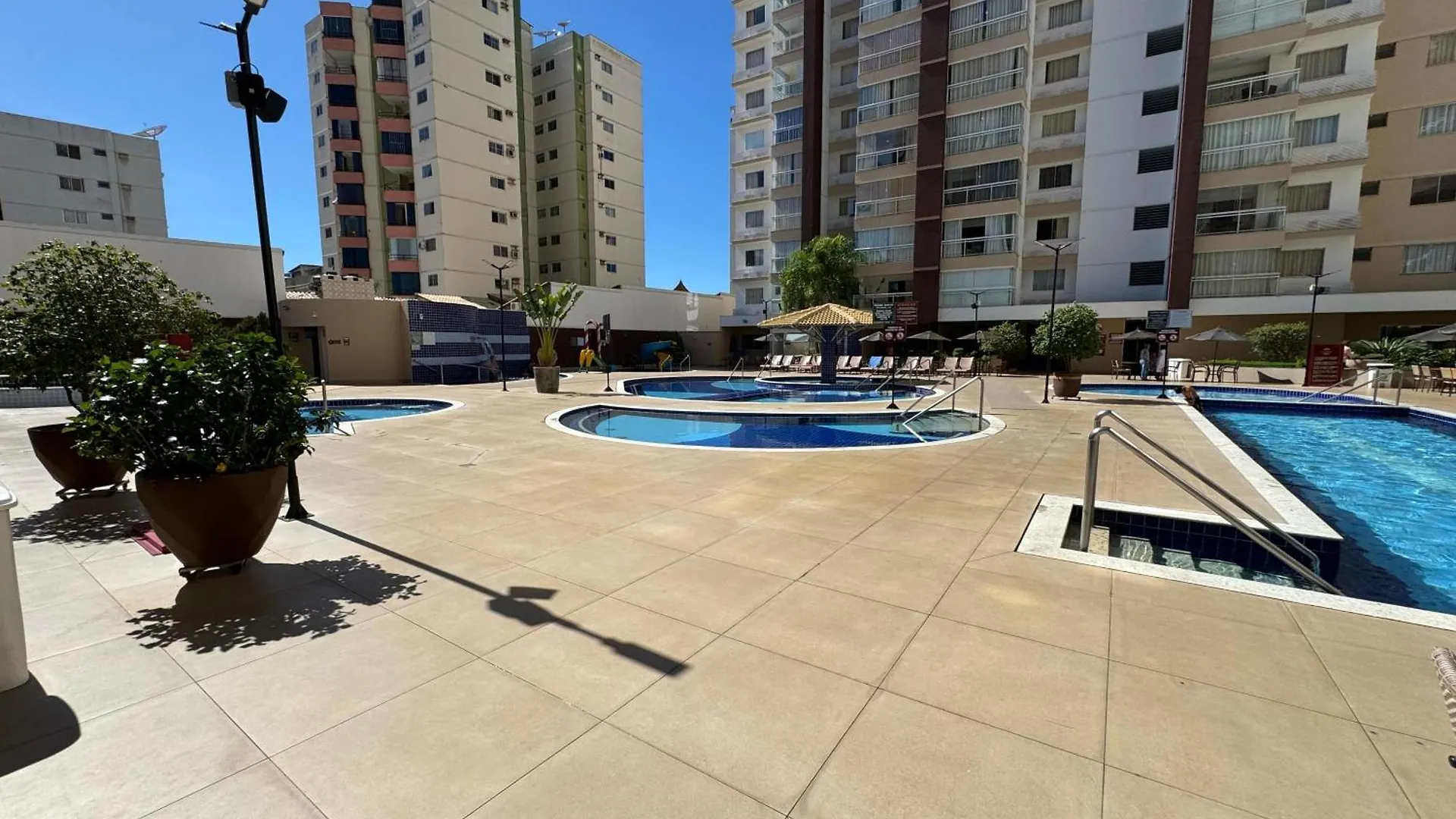Lägenhetshotell Residencial Gran Reserva Casa Da Madeira Caldas Novas